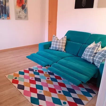 Lachmoewe بوتجادينغين