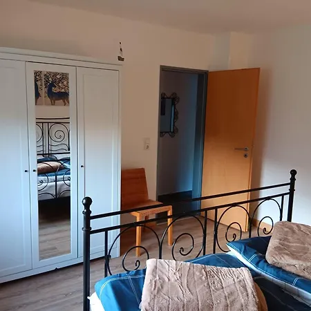 Lachmoewe * بوتجادينغين